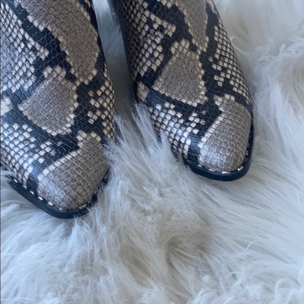 Snake print Loviren Aldo booties - Picture 2 of 5